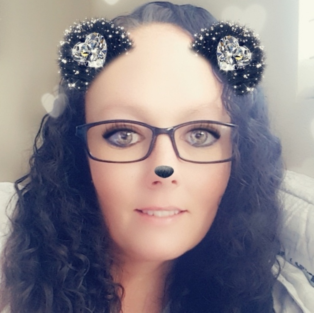 Meet your Posher, Nina